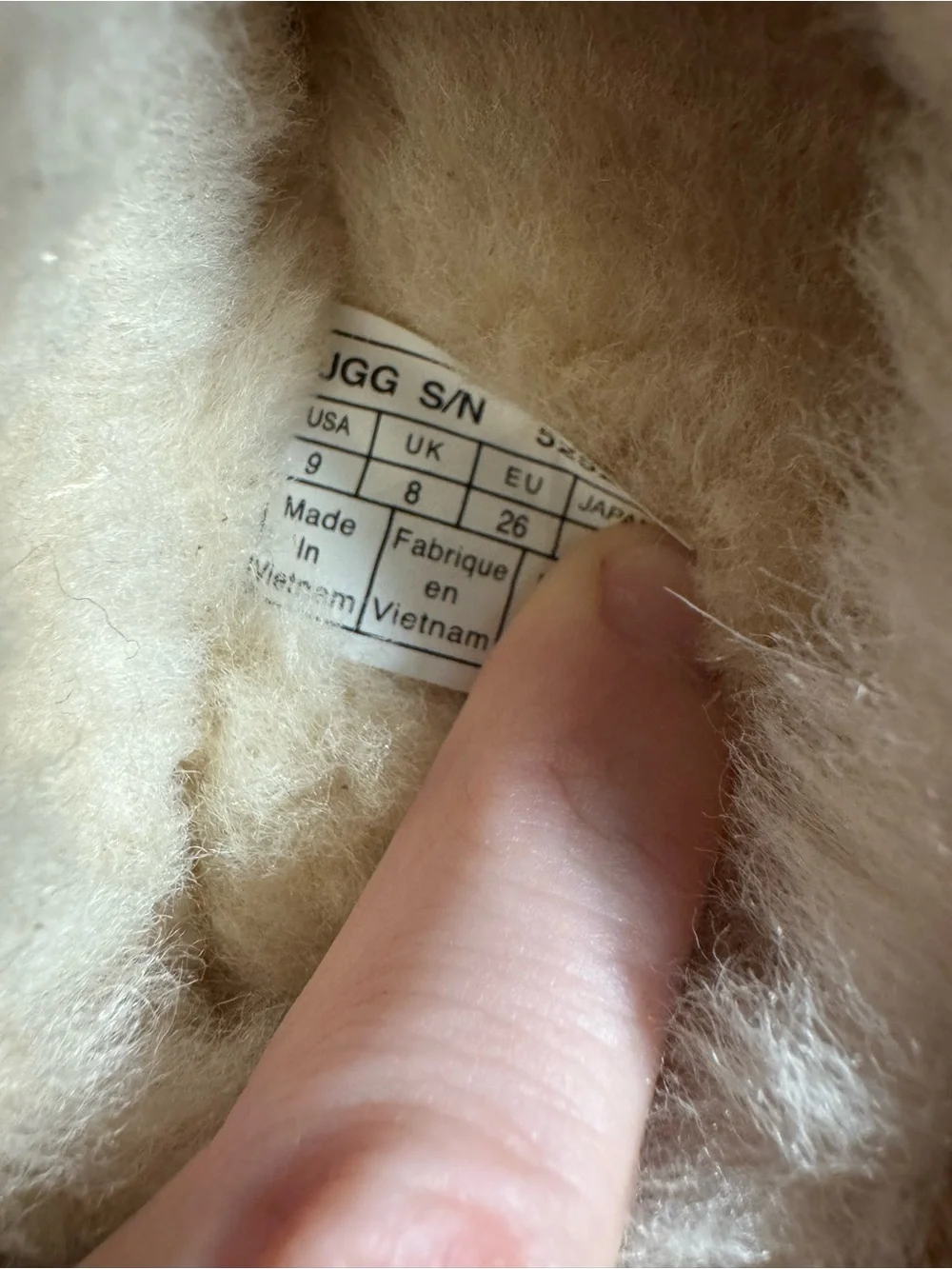 UGG Kids Chestnut Cozy Shearling-Lined Slip-On Clog
